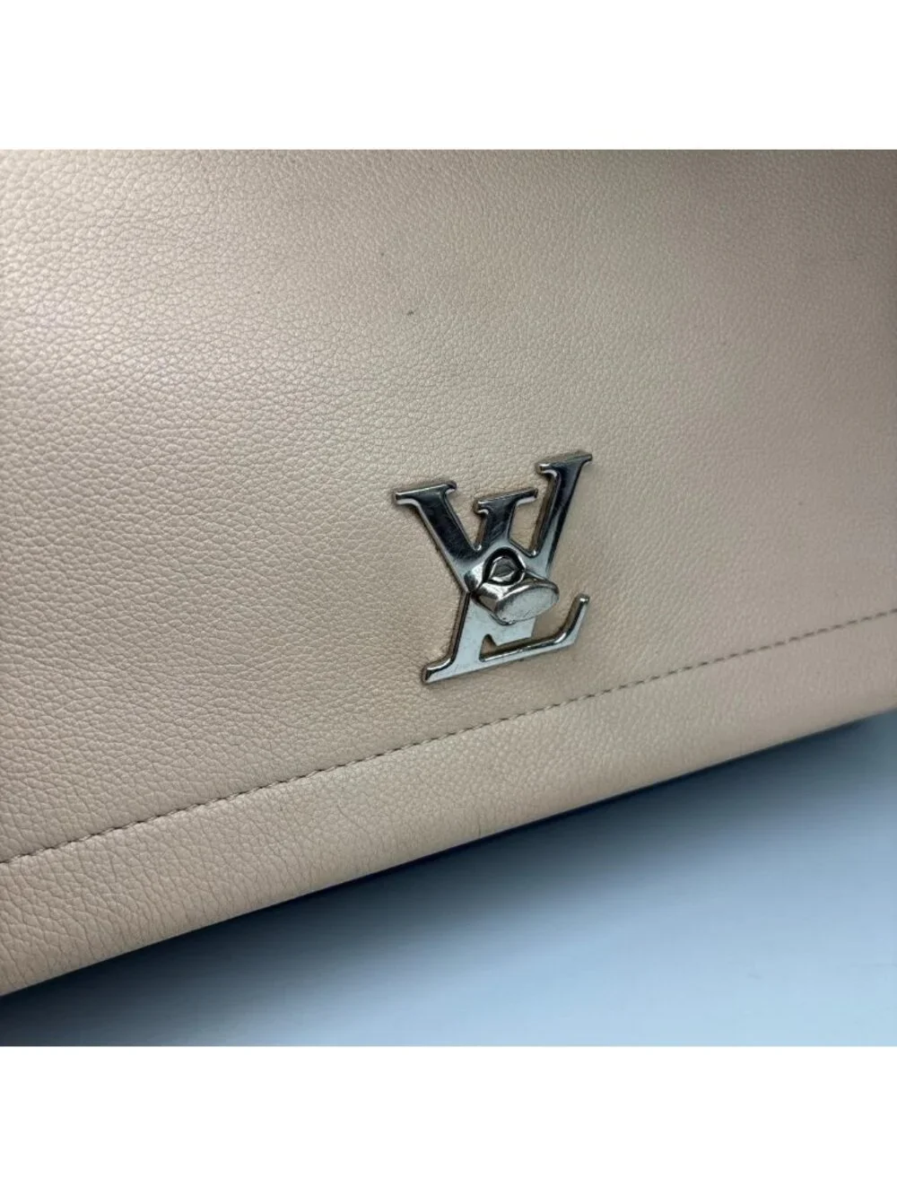 Louis Vuitton Lockme 2 Cartable Blue Handbag